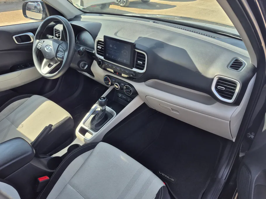 2024 Hyundai Venue Smart 