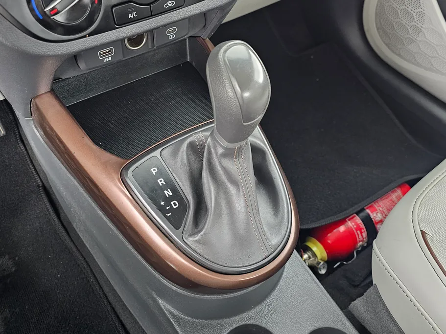 هيونداي Grand i10 فلييت 2024 