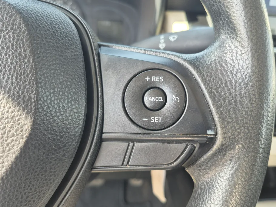 تويوتا كورولا XLI 2023 