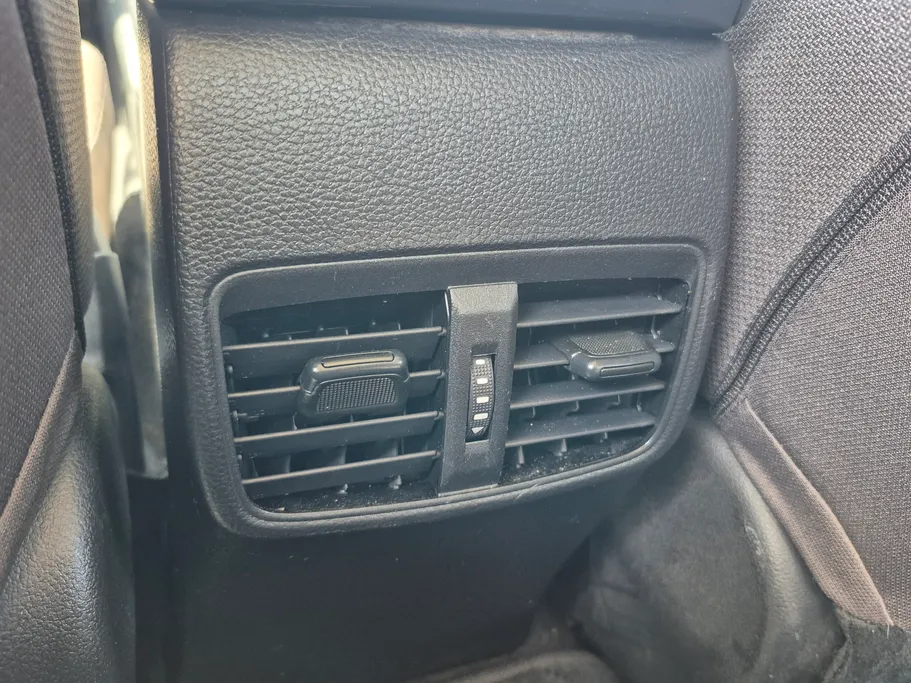 تويوتا كورولا XLI 2023 