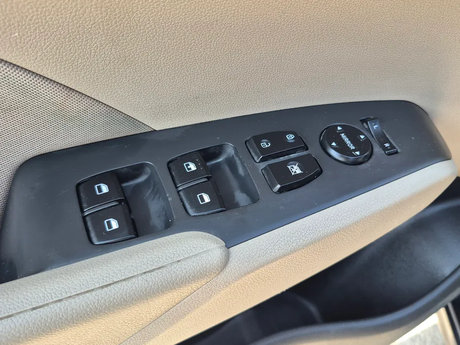 هيونداي اكسنت سمارت 2023 