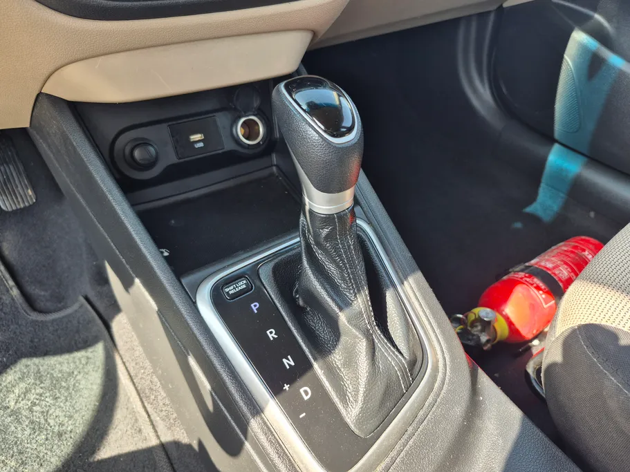 هيونداي اكسنت سمارت 2023 