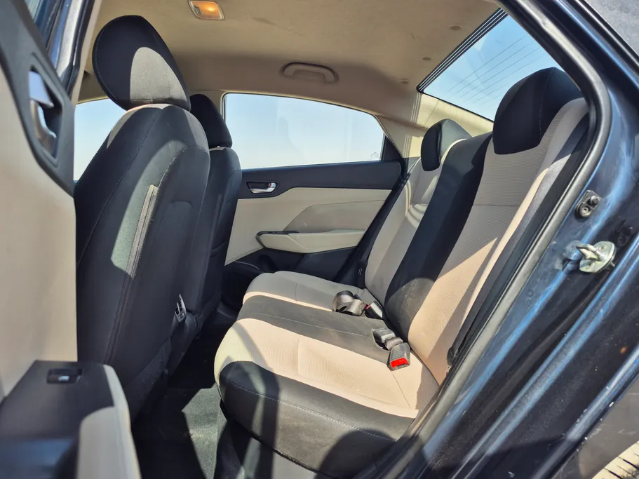 هيونداي اكسنت سمارت 2023 