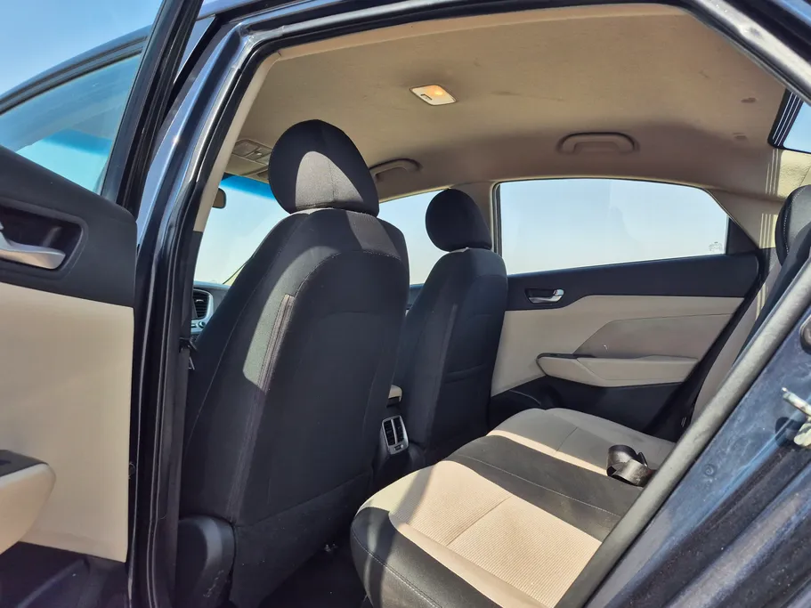 هيونداي اكسنت سمارت 2023 