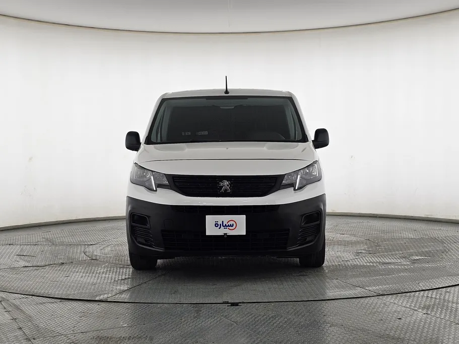 2022 Peugeot Partner Short van 