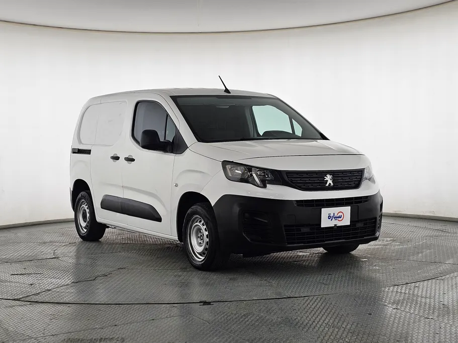 2022 Peugeot Partner Short van 