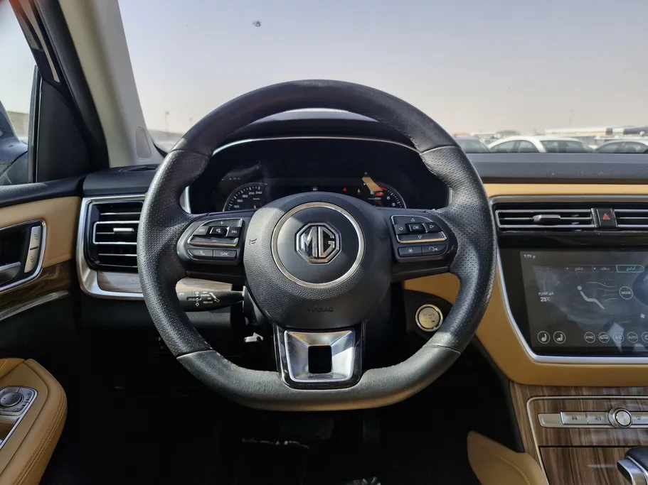 2023 MG RX8 LUX 