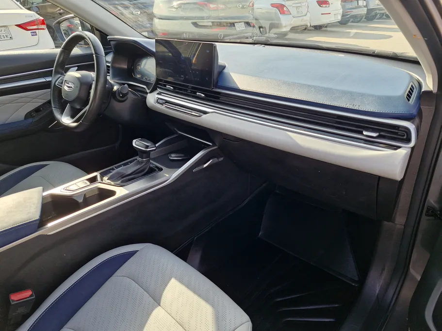 2024 Geely Emgrand GF 