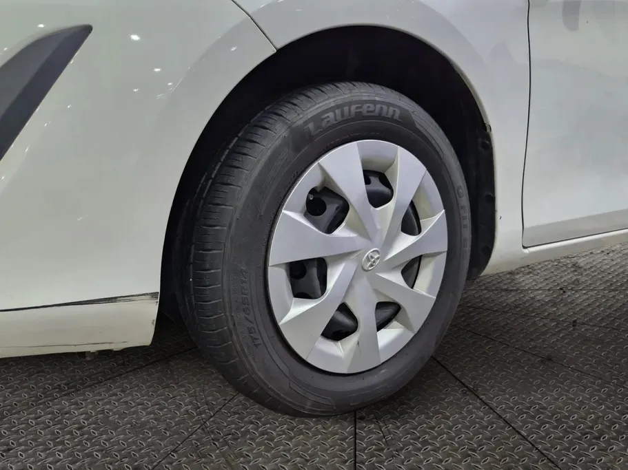 2019 Toyota Yaris  Y 