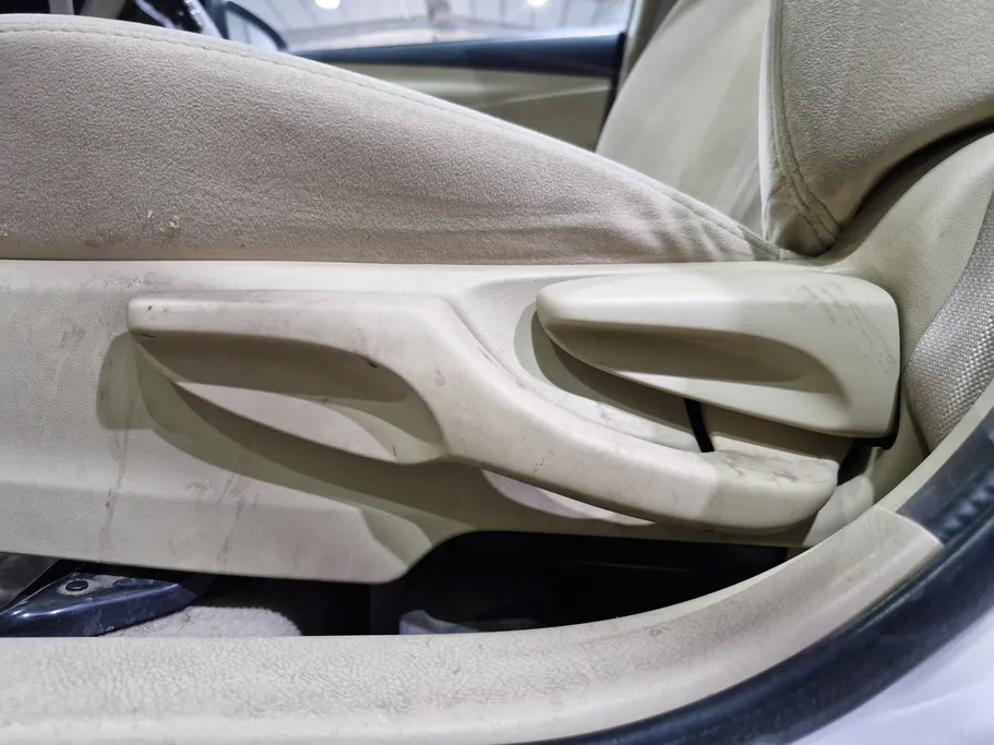 2019 Toyota Yaris  Y 