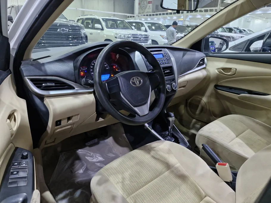 2019 Toyota Yaris  Y 