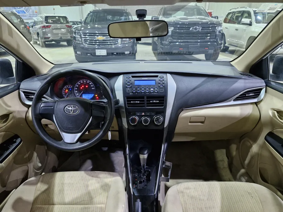 2019 Toyota Yaris  Y 