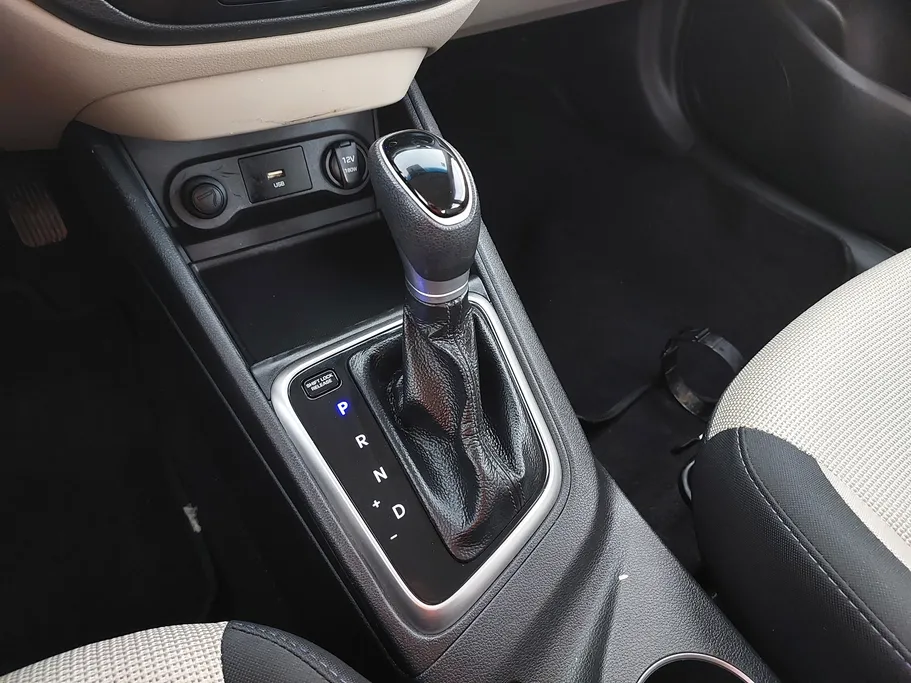 2023 هيونداي Accent سمارت 