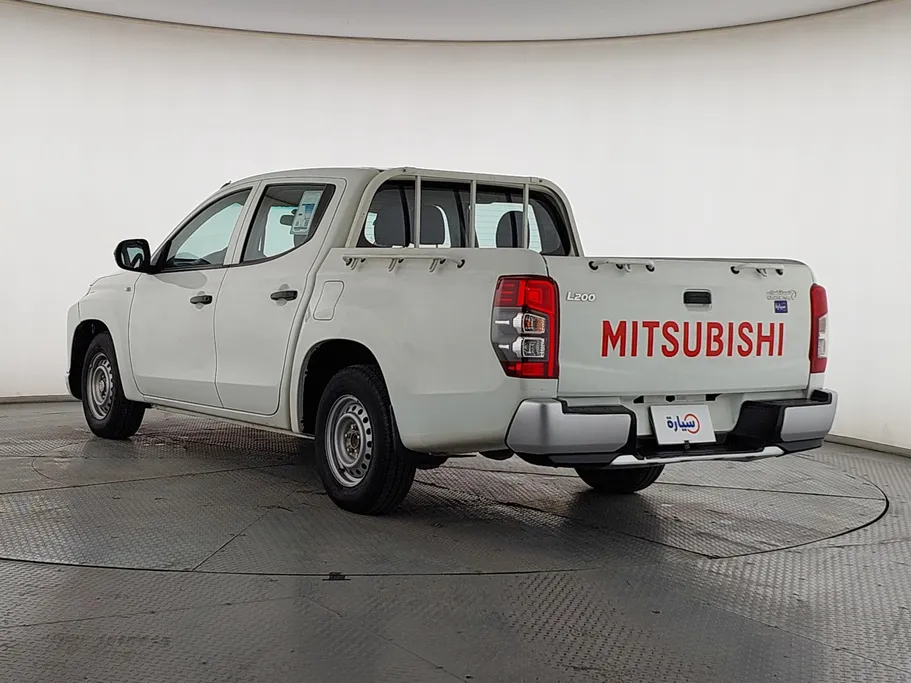 2021 Mitsubishi L200 DC 4x2 