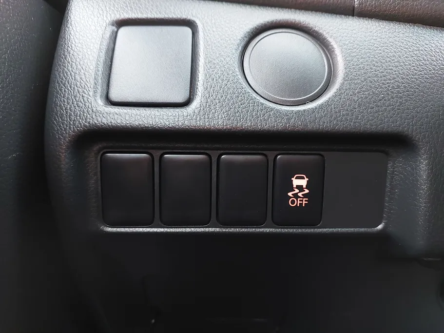 2021 Mitsubishi L200 DC 4x2 