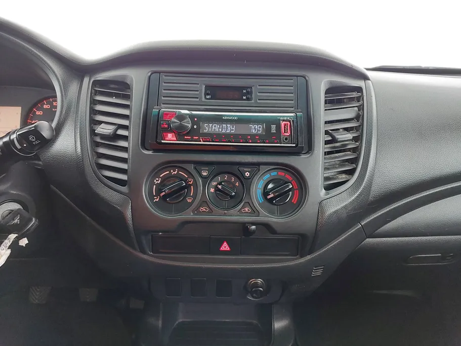 2021 Mitsubishi L200 DC 4x2 