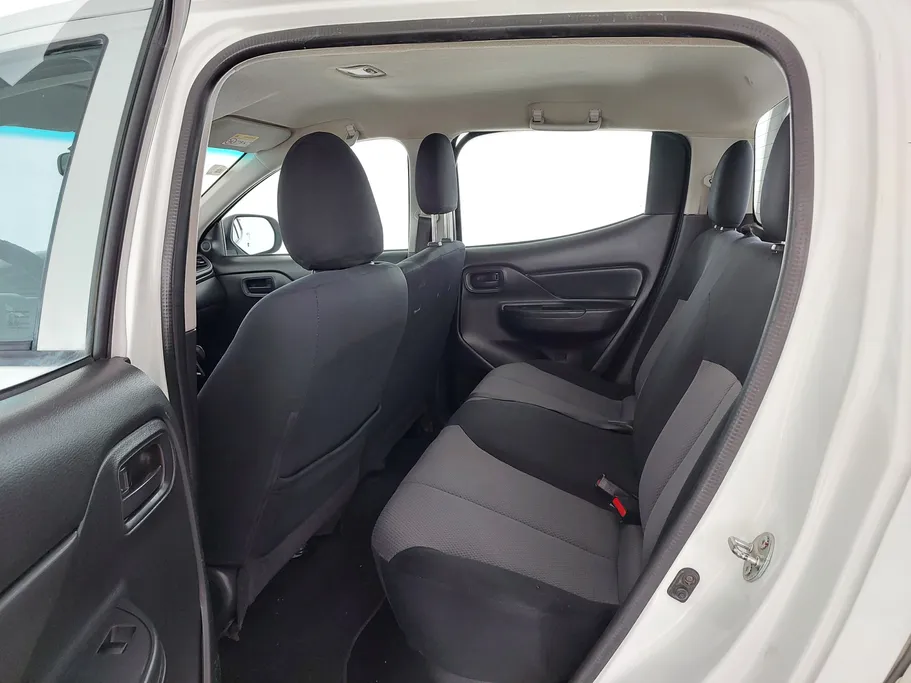 2021 Mitsubishi L200 DC 4x2 