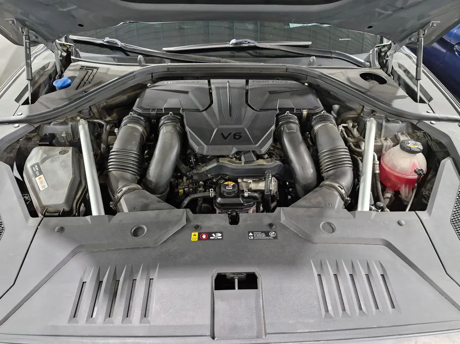 جينيسيس GV70 رويال سبورت 2023 