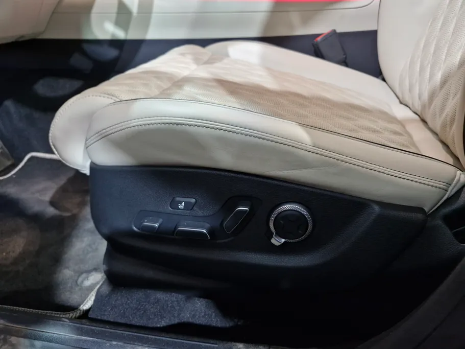 جينيسيس GV70 رويال سبورت 2023 