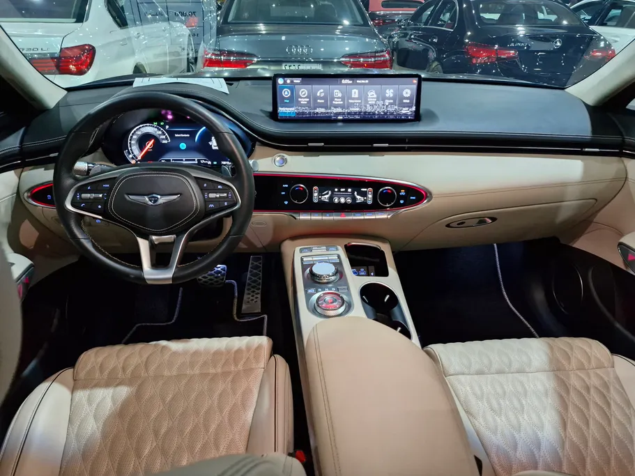 جينيسيس GV70 رويال سبورت 2023 