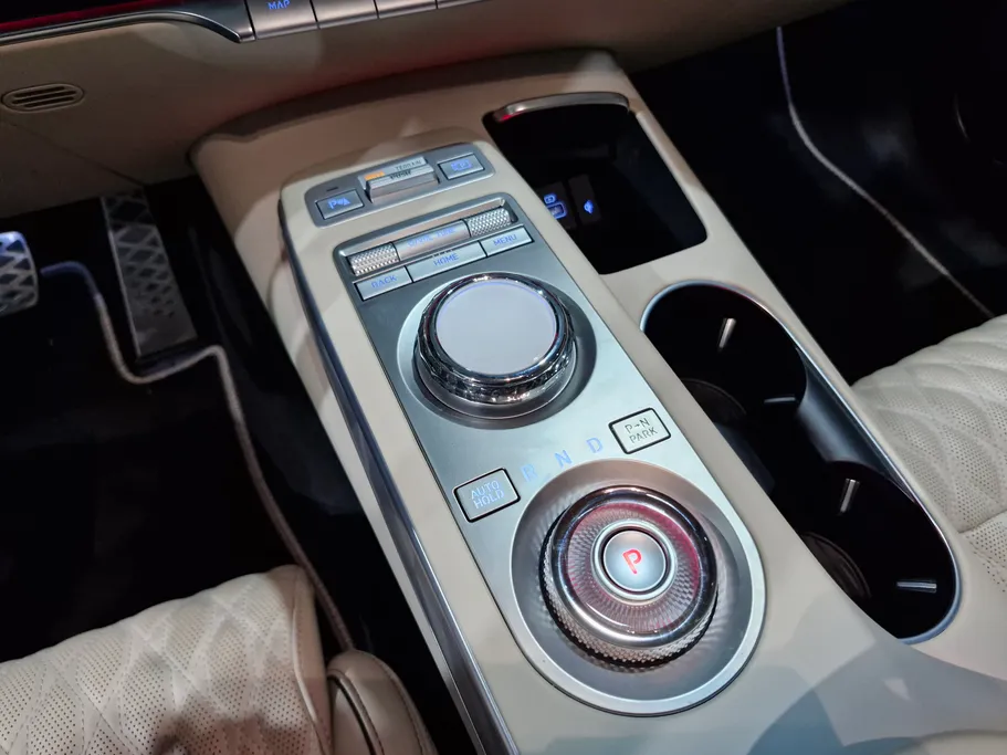 جينيسيس GV70 رويال سبورت 2023 