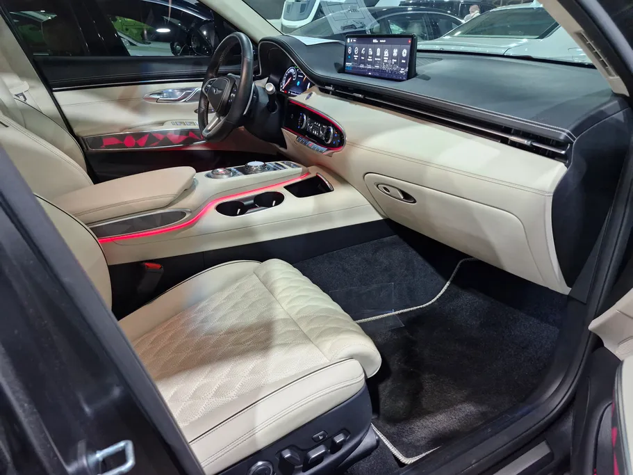 جينيسيس GV70 رويال سبورت 2023 