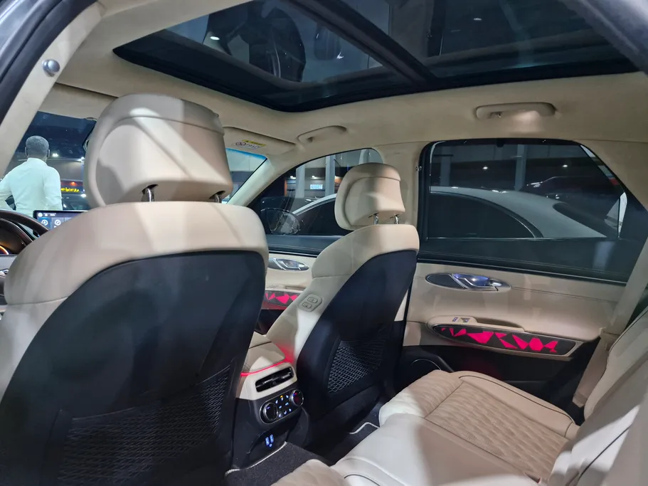 جينيسيس GV70 رويال سبورت 2023 