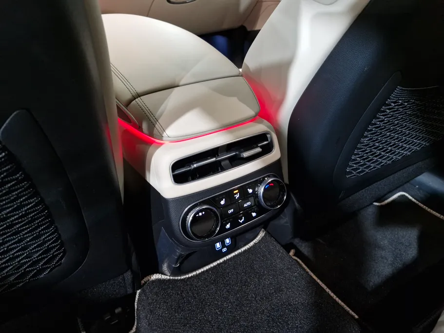 جينيسيس GV70 رويال سبورت 2023 