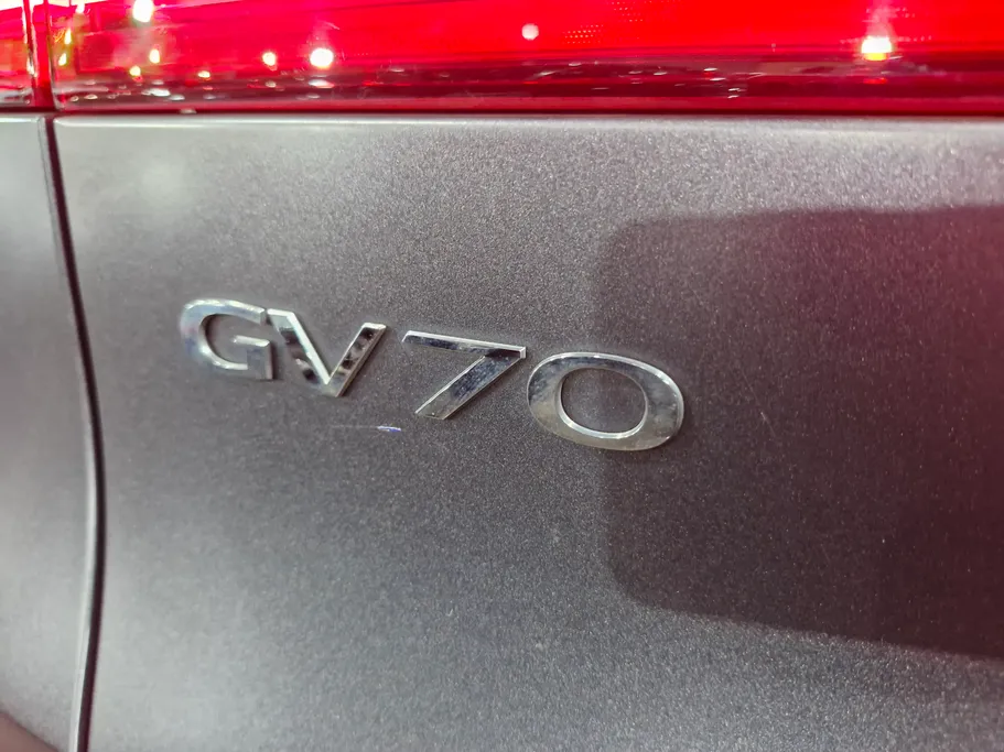 جينيسيس GV70 رويال سبورت 2023 