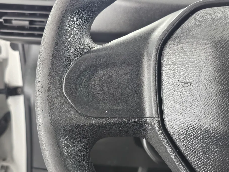 2022 Peugeot Partner Short van 