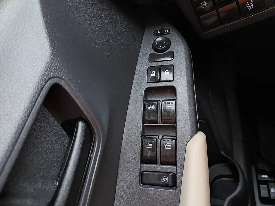 تويوتا يارس Y 2023 