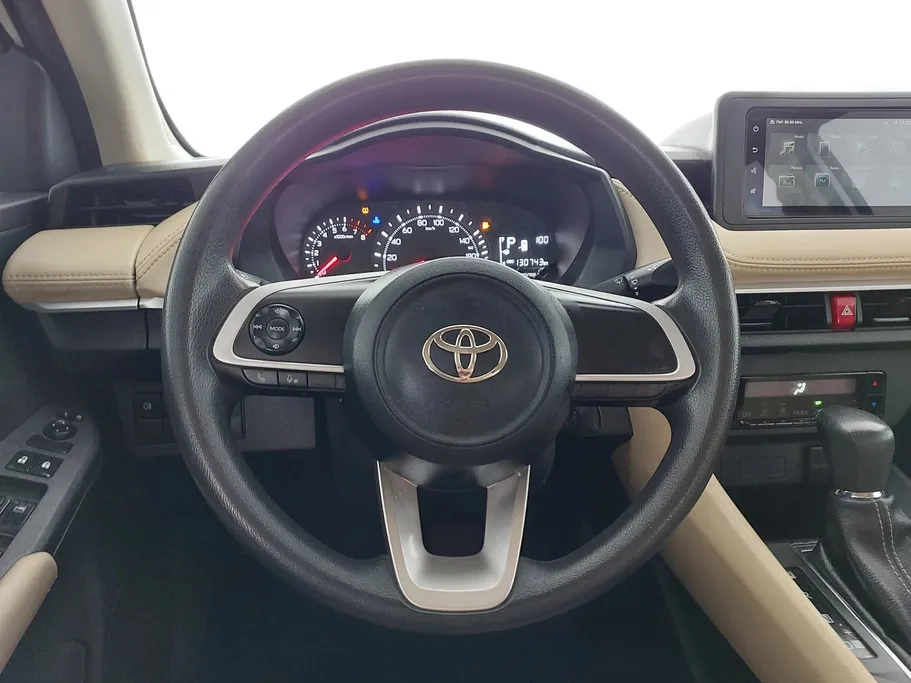 تويوتا يارس Y 2023 