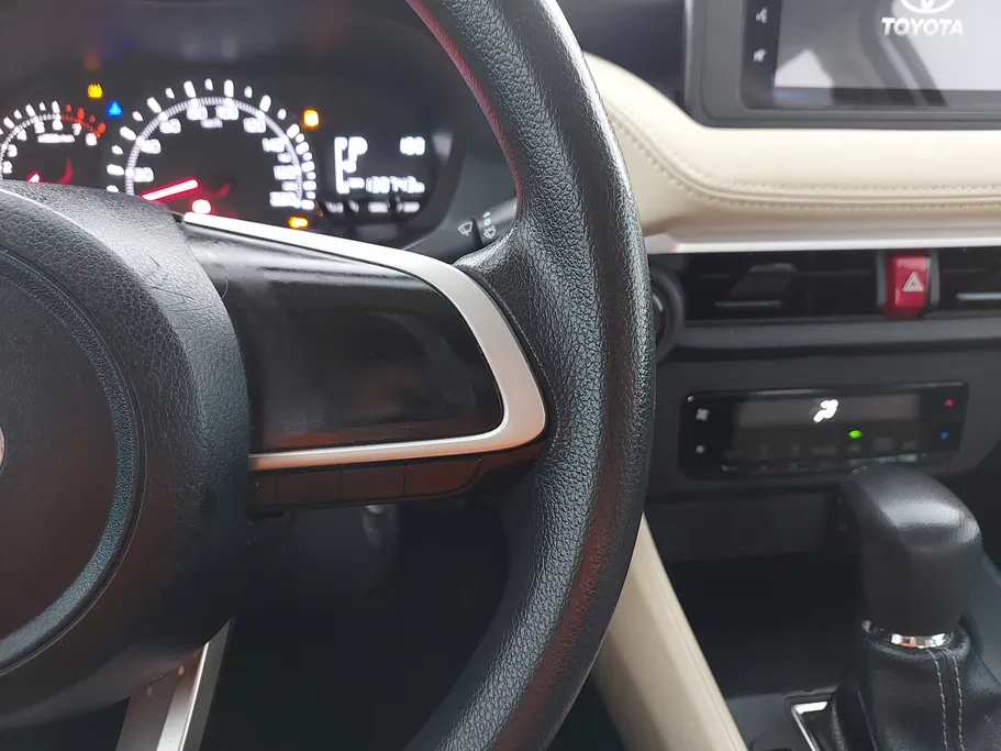 تويوتا يارس Y 2023 