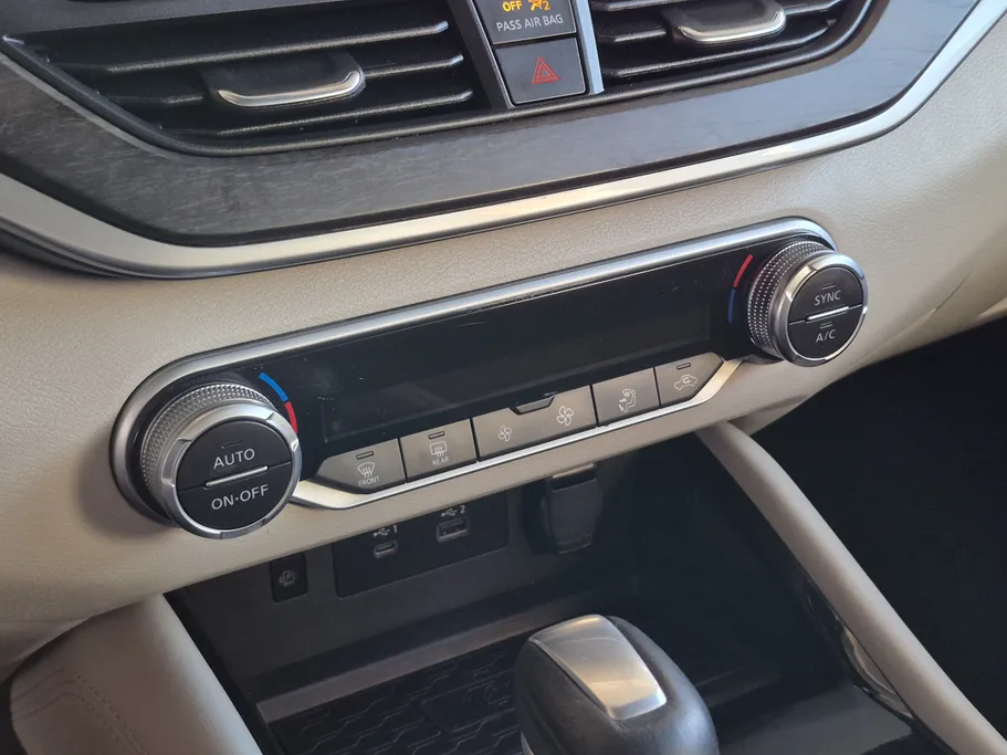 2023 Nissan Altima SV 