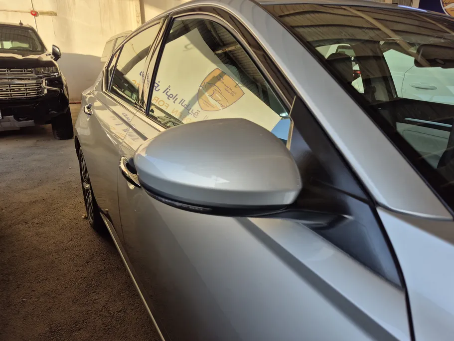 2023 Nissan Altima SV 