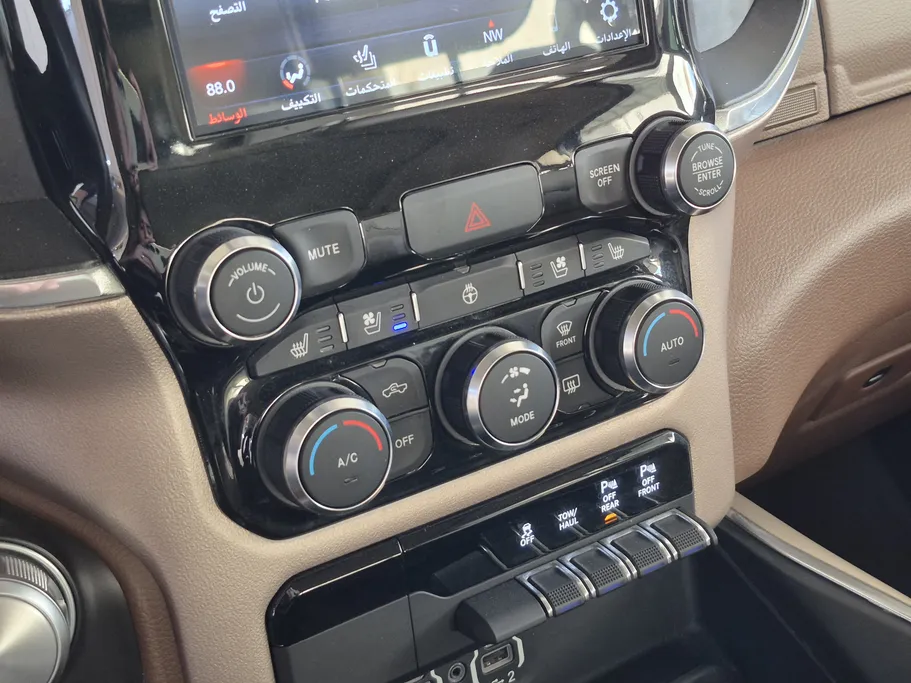 دودج رام LARAMIE 2021 