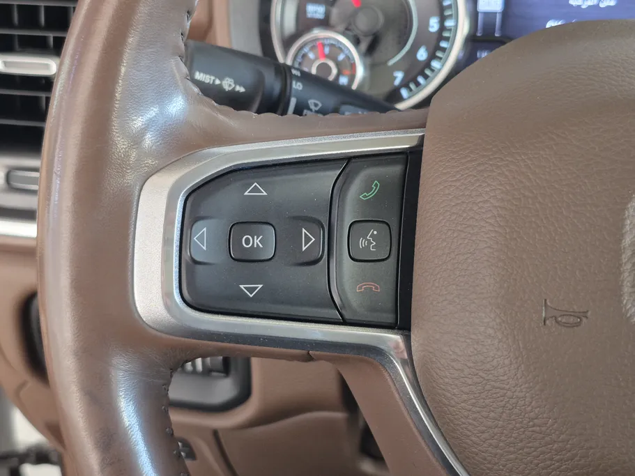 دودج رام LARAMIE 2021 