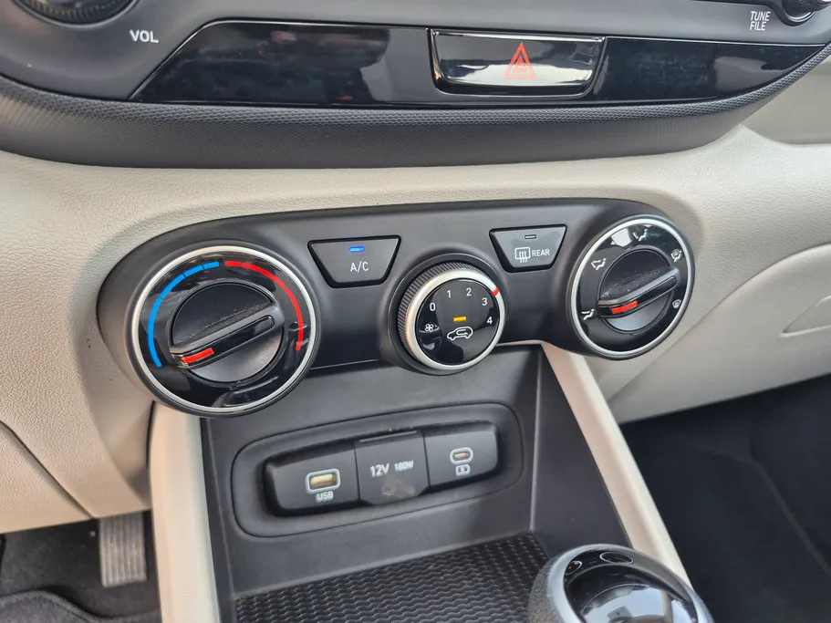 2024 Hyundai Venue Smart 