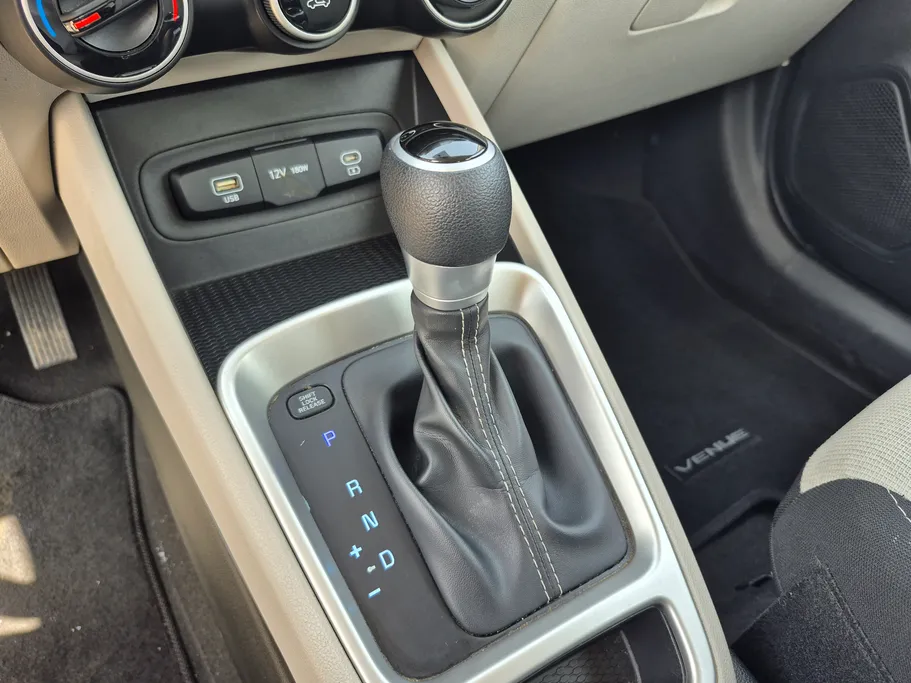 2024 Hyundai Venue Smart 