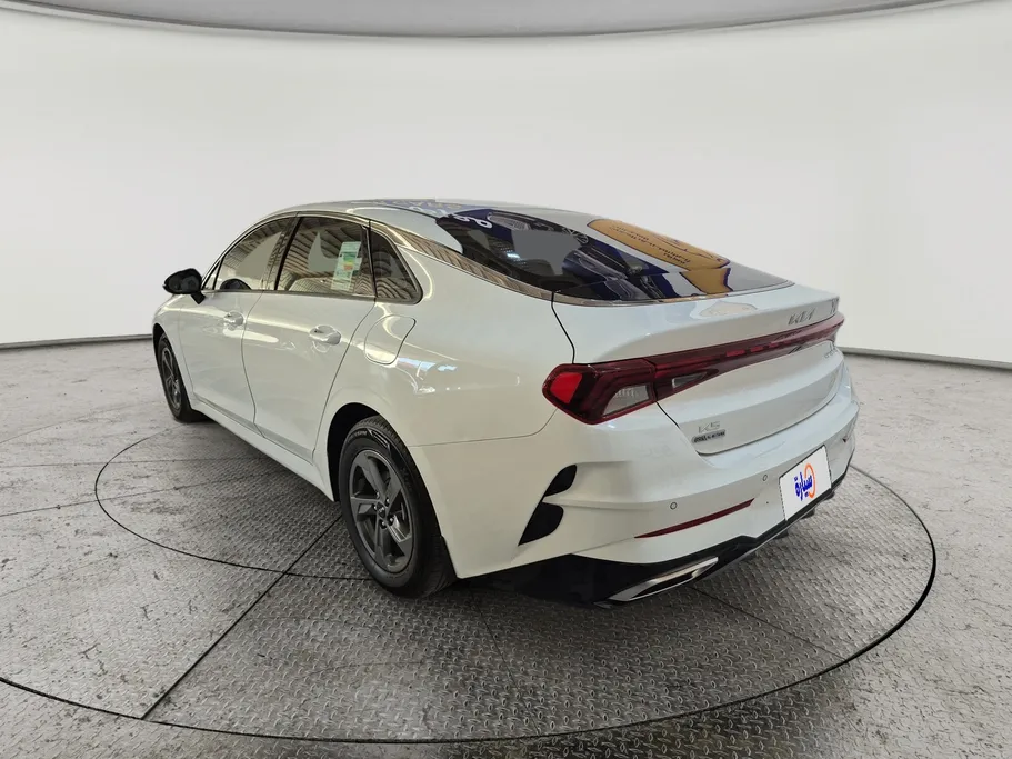 2023 Kia K5 LX 
