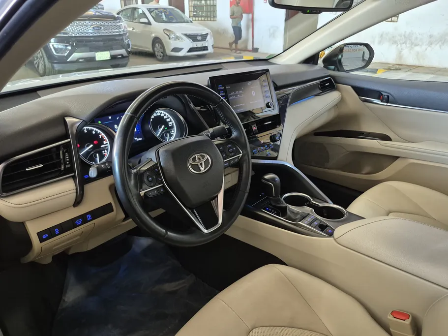 تويوتا كامري Limited 2023 