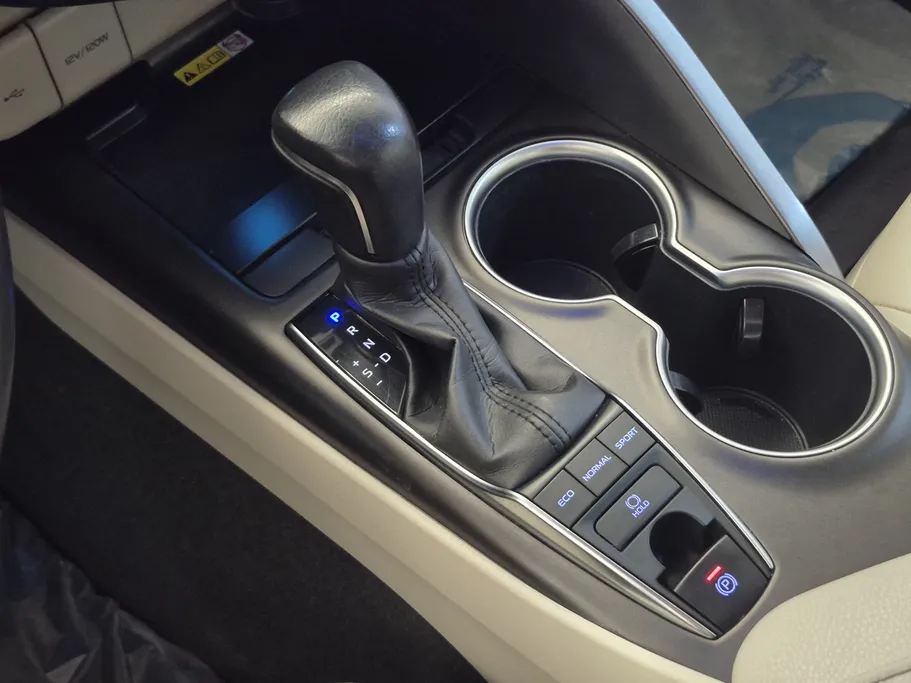 تويوتا كامري Limited 2023 