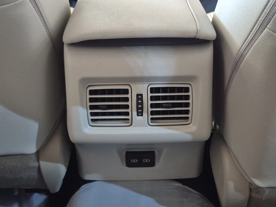 تويوتا كامري Limited 2023 