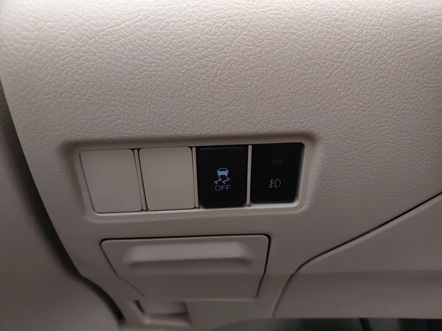 2022 Toyota Yaris  Y Plus 