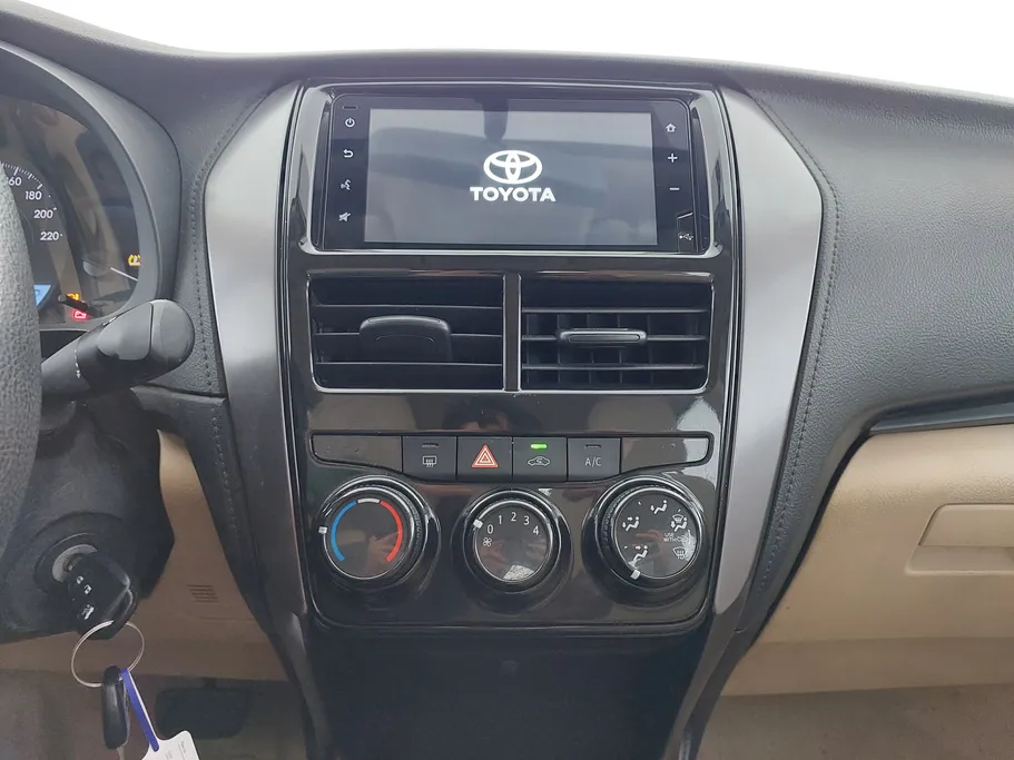 2022 Toyota Yaris  Y Plus 