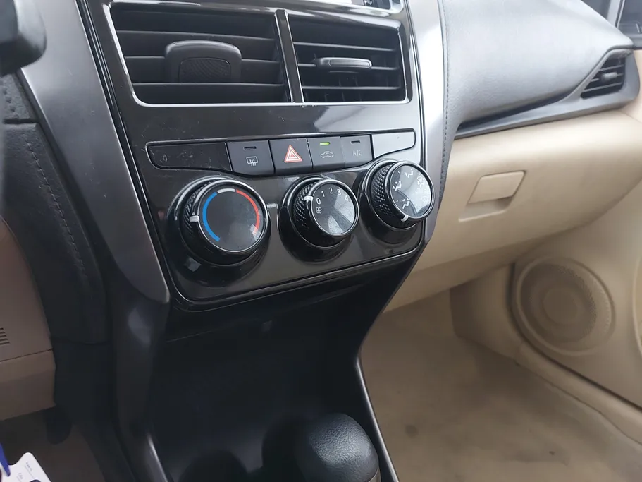 2022 Toyota Yaris  Y Plus 