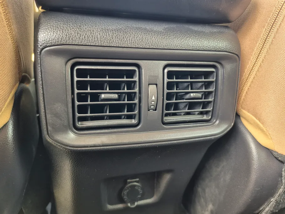 تويوتا راف فور LE 2022 