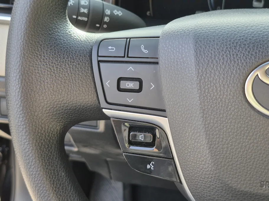 2025 Toyota Camry  E 