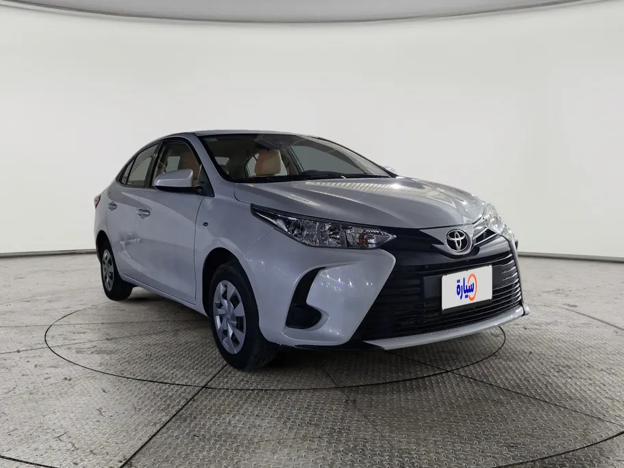 2022 Toyota Yaris  Y 