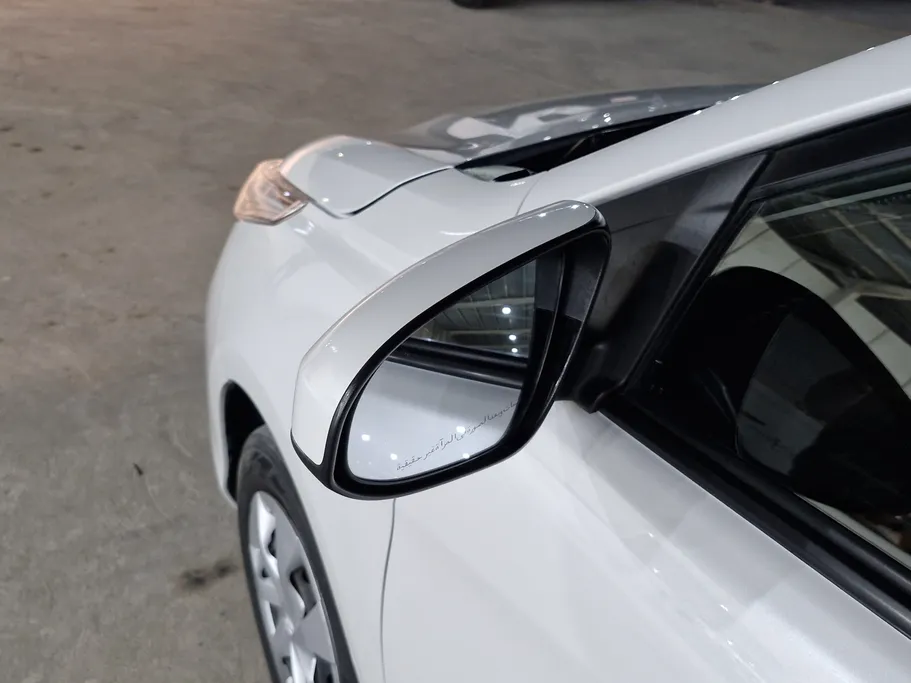 2022 Toyota Yaris  Y 